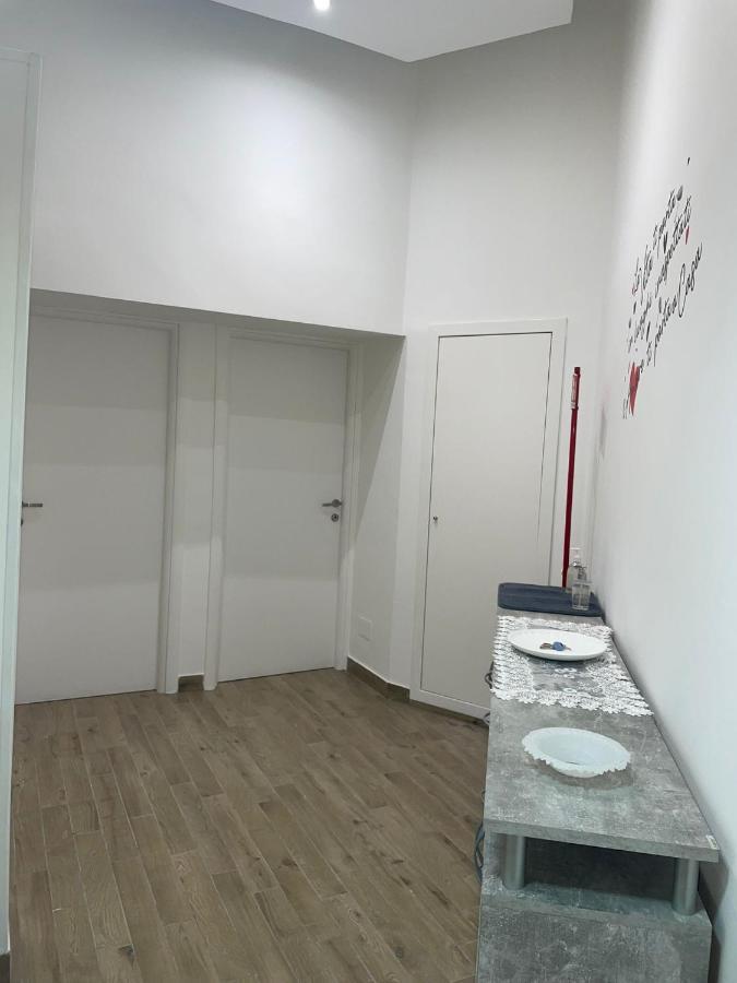 Dormire A Napoli Centro Holiday House Casa Vacanza ภายนอก รูปภาพ