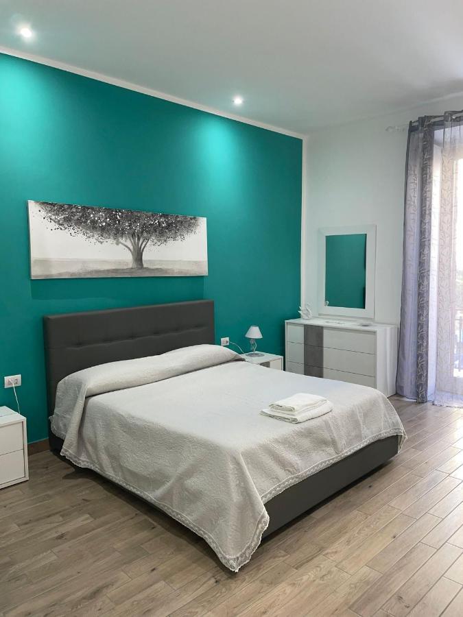 Dormire A Napoli Centro Holiday House Casa Vacanza ภายนอก รูปภาพ