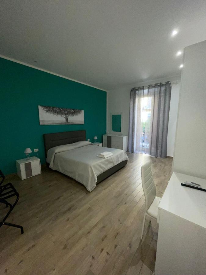 Dormire A Napoli Centro Holiday House Casa Vacanza ภายนอก รูปภาพ