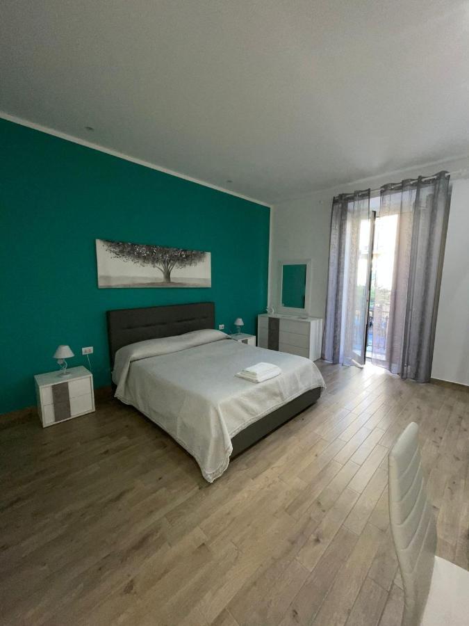 Dormire A Napoli Centro Holiday House Casa Vacanza ภายนอก รูปภาพ
