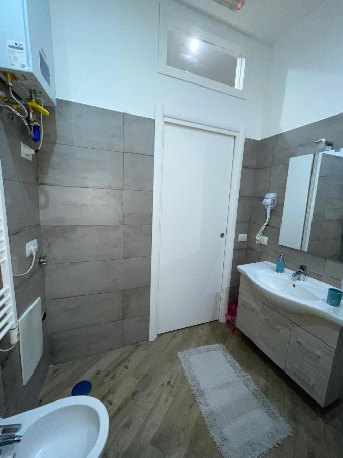 Dormire A Napoli Centro Holiday House Casa Vacanza ภายนอก รูปภาพ
