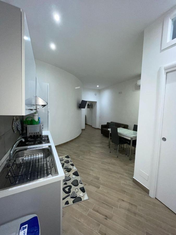 Dormire A Napoli Centro Holiday House Casa Vacanza ภายนอก รูปภาพ