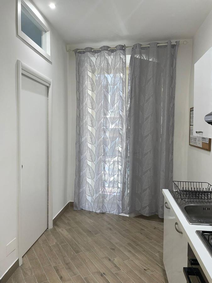 Dormire A Napoli Centro Holiday House Casa Vacanza ภายนอก รูปภาพ