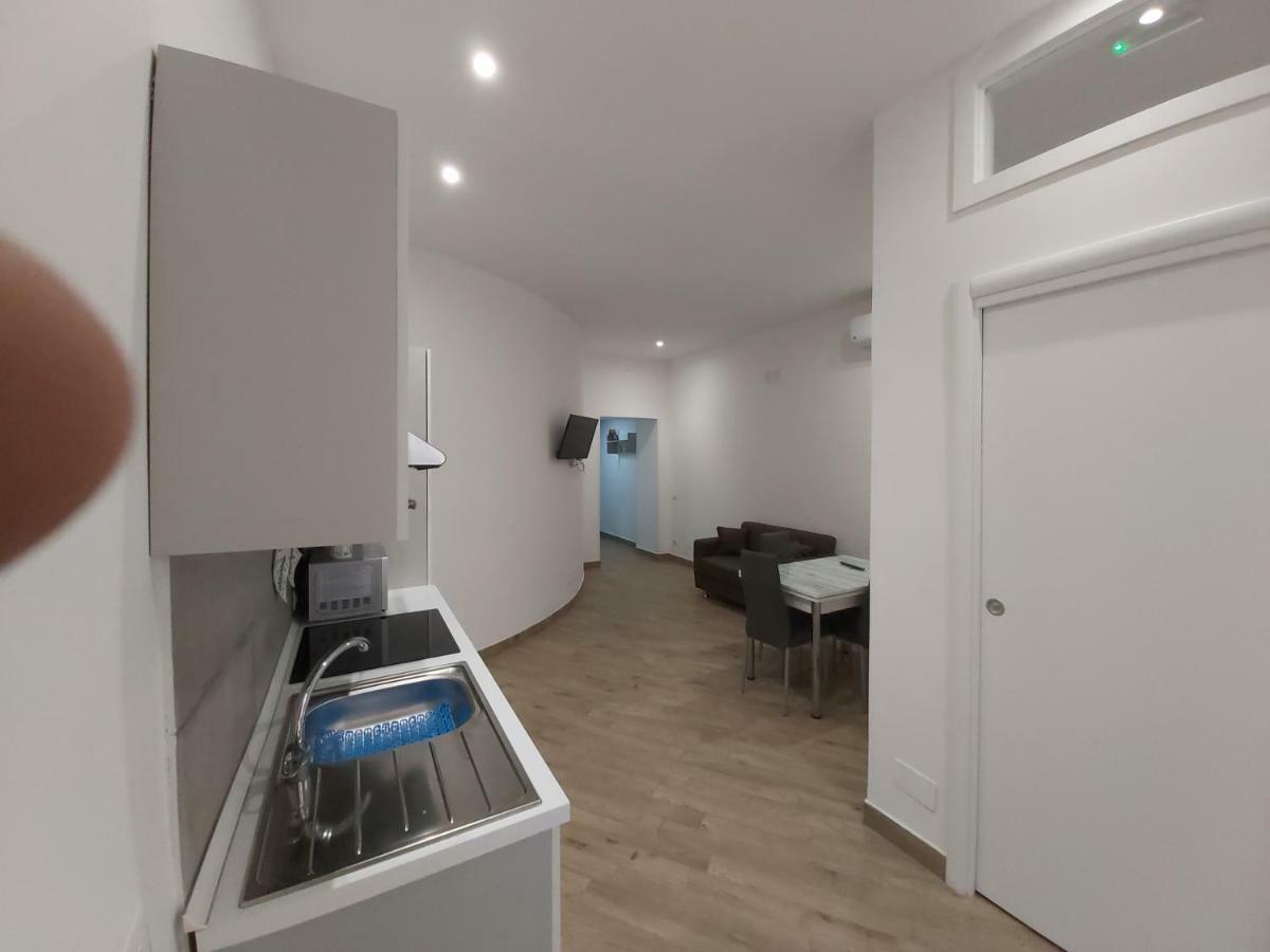 Dormire A Napoli Centro Holiday House Casa Vacanza ภายนอก รูปภาพ